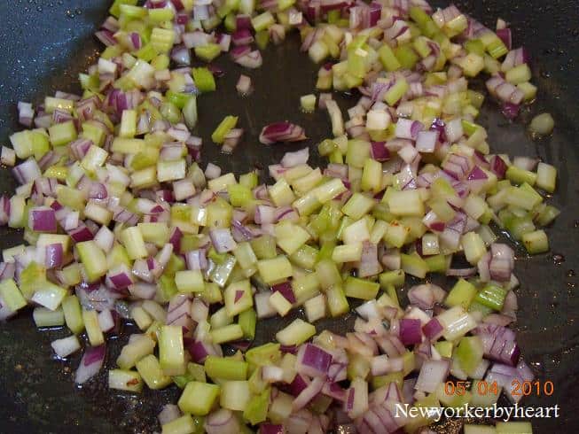 Bladselleri og løg (jeg havde kun rødløg) sauteres