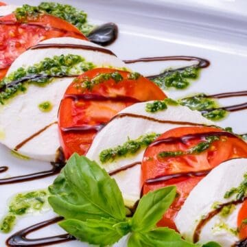 billede til Caprese salat med tomat og mozzarella