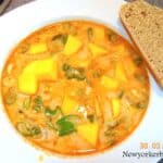 Spicy kyllingesuppe med mangotopping