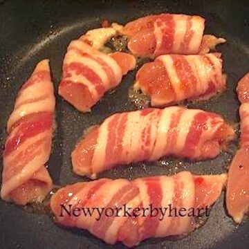 Kyllingeinderfilet med bacon og sød chilisauce